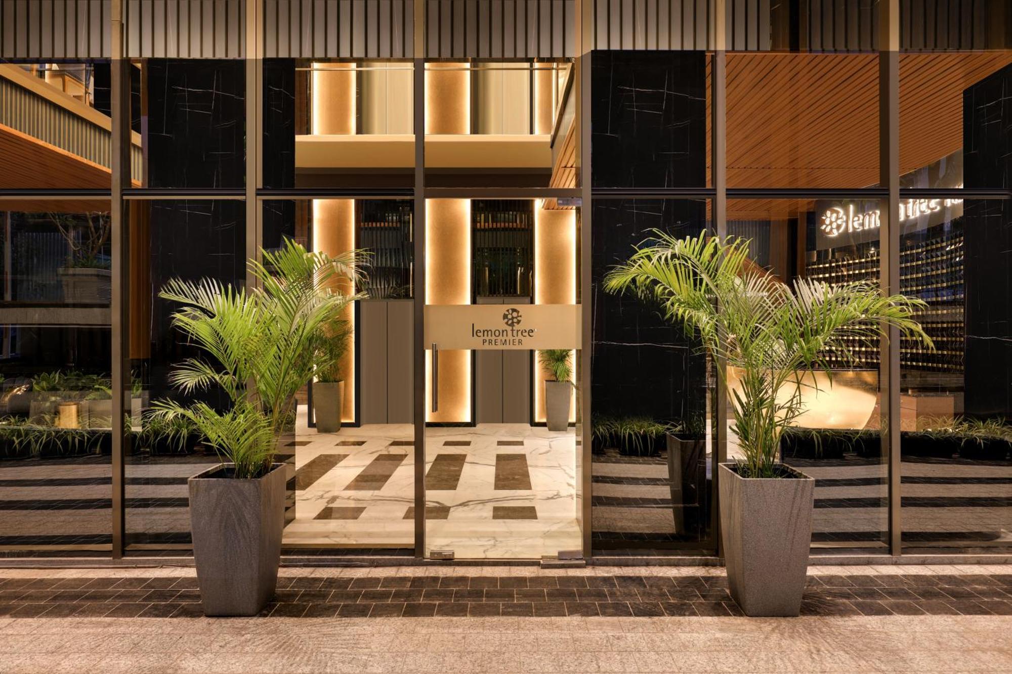 Lemon Tree Premier, Malad, Mumbai — Foto’s 2